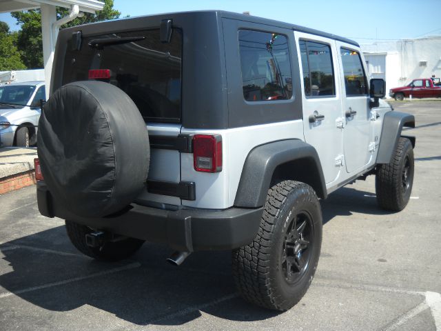 2008 Jeep Wrangler Unlimited 1500 Extended Cargo Clean