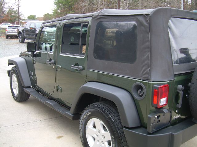 2008 Jeep Wrangler Unlimited ST Club Cab 8-ft. Bed 4WD