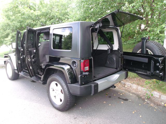 2008 Jeep Wrangler Unlimited 1500 Extended Cargo Clean