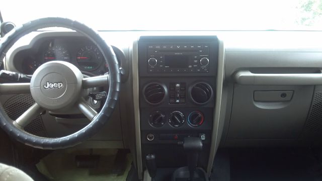 2008 Jeep Wrangler Unlimited 1500 Extended Cargo Clean