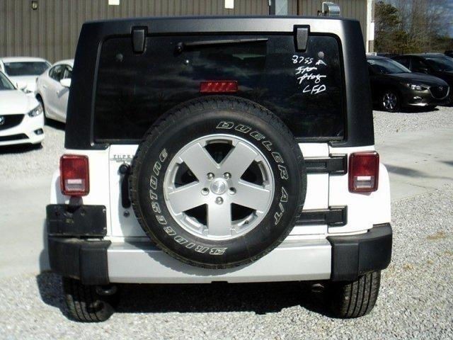 2009 Jeep Wrangler Unlimited 1500 Extended Cargo Clean