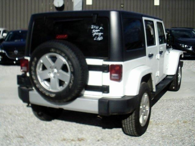 2009 Jeep Wrangler Unlimited 1500 Extended Cargo Clean