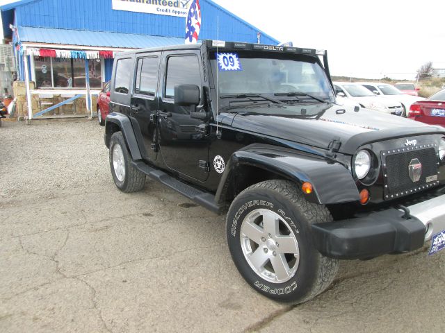 2009 Jeep Wrangler Unlimited 1500 Extended Cargo Clean