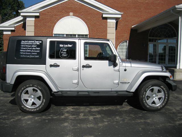 2010 Jeep Wrangler Unlimited 1500 Extended Cargo Clean