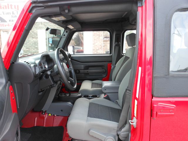 2010 Jeep Wrangler Unlimited 740il Navigation