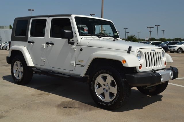 2010 Jeep Wrangler Unlimited 1500 Extended Cargo Clean