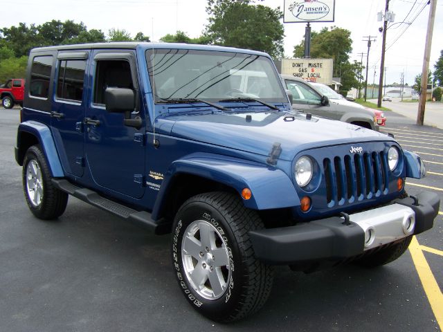 2010 Jeep Wrangler Unlimited 1500 Extended Cargo Clean