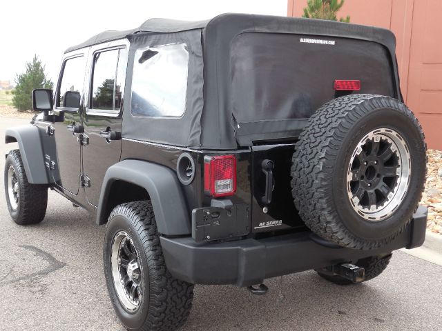 2011 Jeep Wrangler Unlimited 740il Navigation