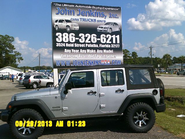 2011 Jeep Wrangler Unlimited 740il Navigation