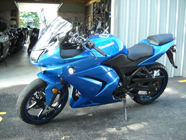 2008 Kawasaki Ninja 250 Gl320 4matic 4dr 3.0L Bluetec 4x4 SUV