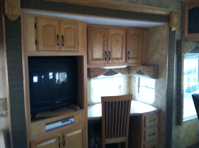 2005 Keystone EVEREST Unknown