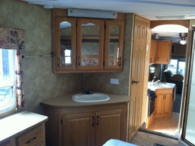 2005 Keystone EVEREST Unknown