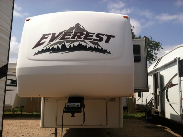 2005 Keystone EVEREST Unknown