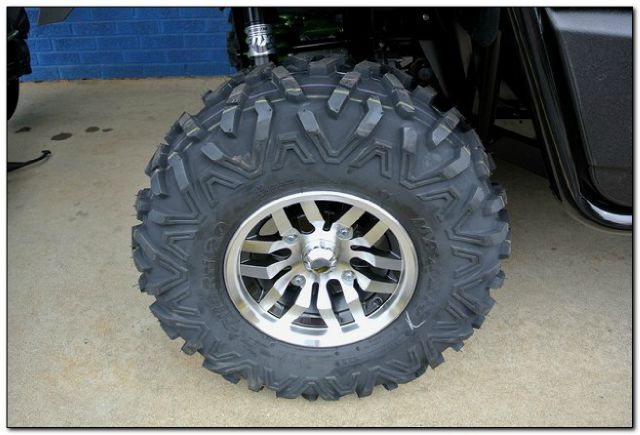 2014 Kawasaki Teryx 800 V-Twin Base MR