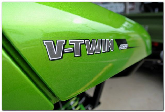 2014 Kawasaki Teryx 800 V-Twin Base MR