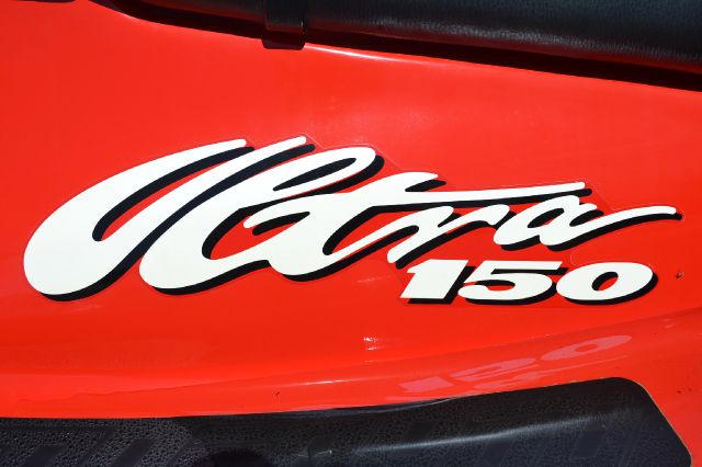 2000 Kawasaki Ultra 150 2.0T (M6) (discontinued)