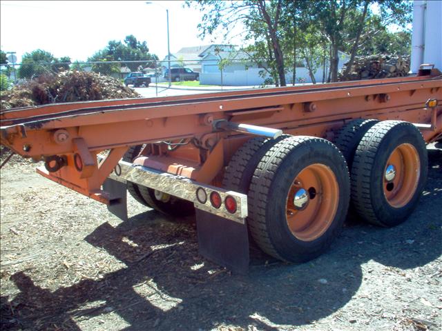 1981 Kenworth ROLLOFF Unknown