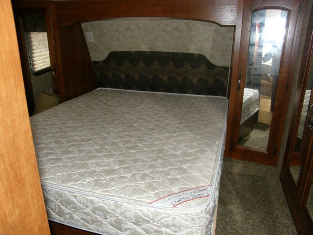 2011 Keystone Cougar 26SAB Unknown