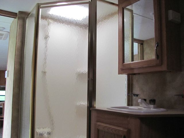 2012 Keystone Laredo 2.0T W/ NAV