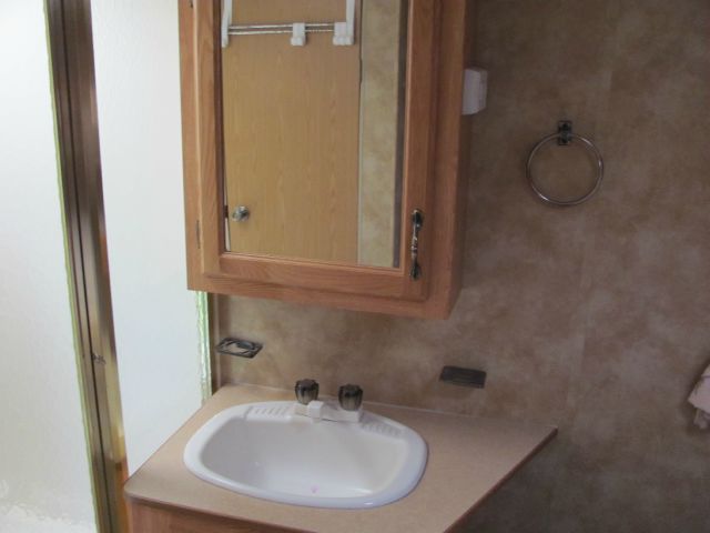 2012 Keystone Laredo 2.0T W/ NAV