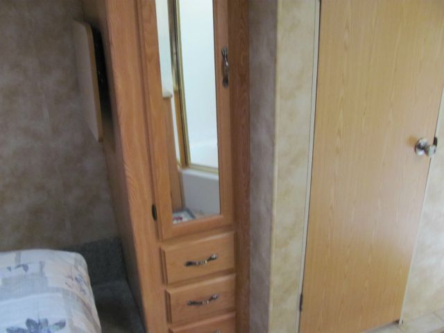 2012 Keystone Laredo 2.0T W/ NAV