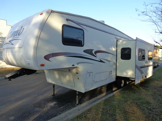 2004 Keystone Laredo 27RL XLT Supercab Long Bed 4WD