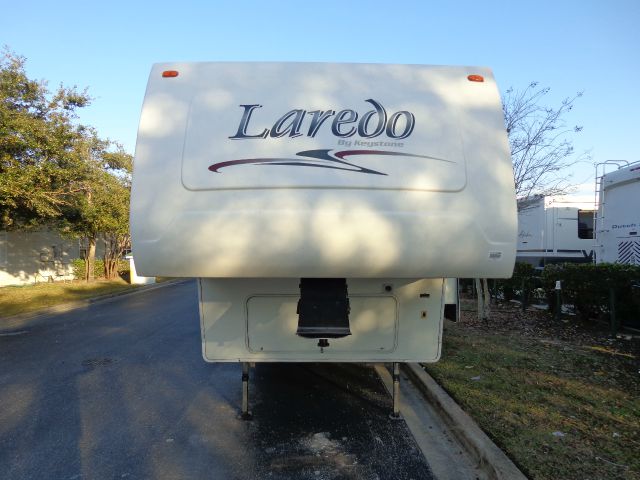 2004 Keystone Laredo 27RL XLT Supercab Long Bed 4WD