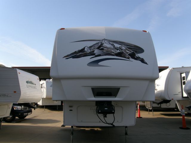 2007 Keystone Montana 3075RLF Unknown