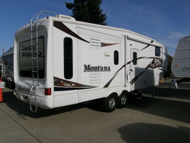 2007 Keystone Montana 3075RLF Unknown