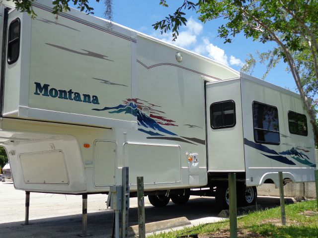 2003 Keystone Montana 3280RL Sport Design Edition
