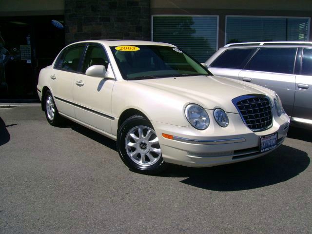 2005 Kia Amanti Unknown