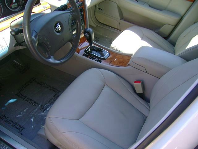 2005 Kia Amanti Unknown