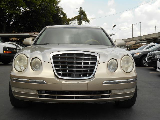 2005 Kia Amanti Base