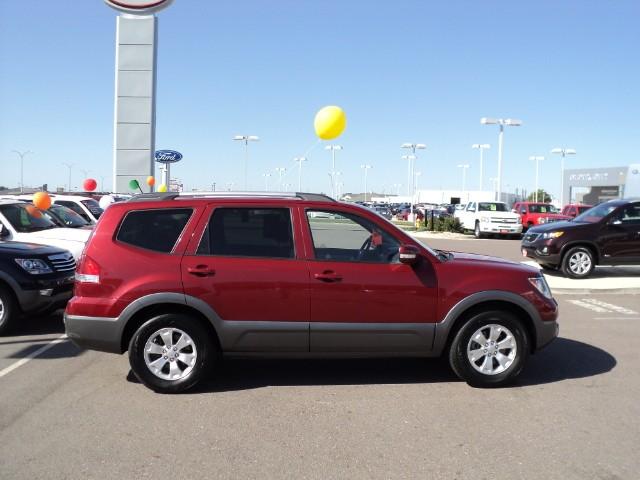2009 Kia Borrego Open-top
