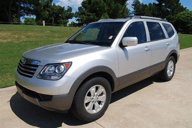 2009 Kia Borrego 4dr Sdn V6 CVT 3.5 SE Sedan