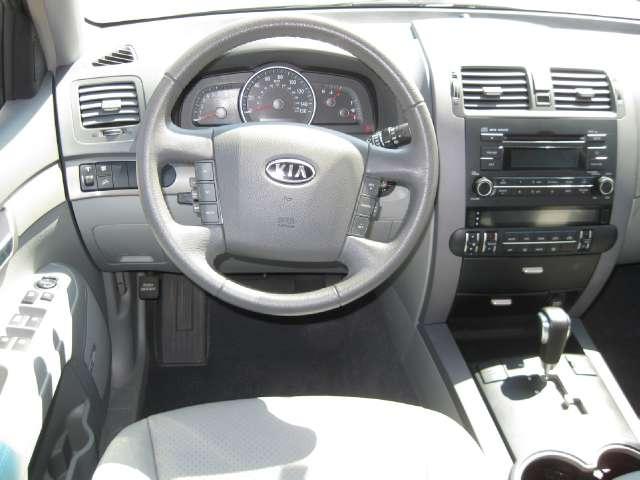 2009 Kia Borrego Open-top