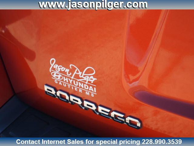 2009 Kia Borrego Open-top