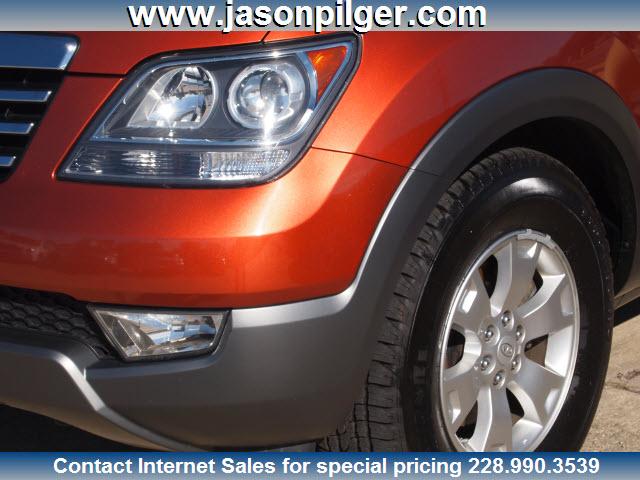 2009 Kia Borrego Open-top