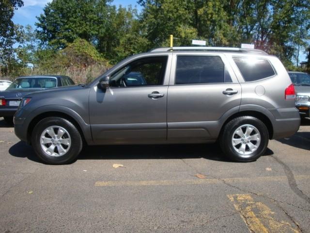 2009 Kia Borrego Elk Conversion Van
