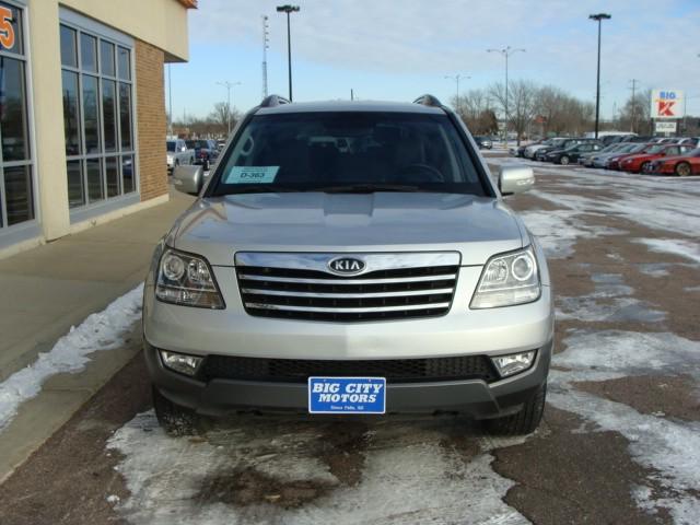 2009 Kia Borrego EXT CAB Sport V6 AUTO 1 Owner