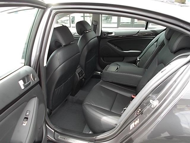 2014 Kia Cadenza Premium