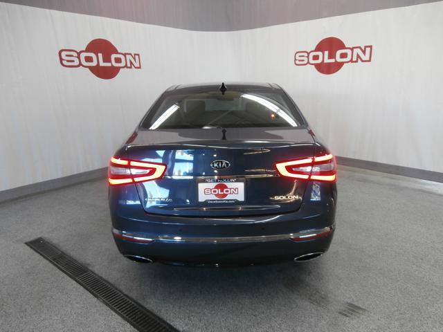 2014 Kia Cadenza Premium