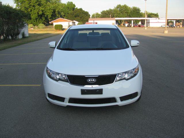 2010 Kia Forte Open-top