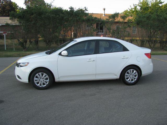 2010 Kia Forte Open-top