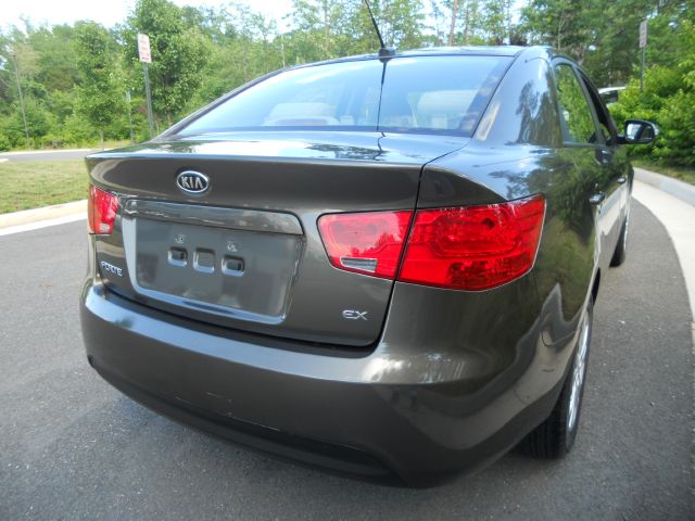 2010 Kia Forte Open-top