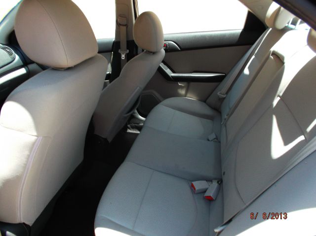 2010 Kia Forte Open-top