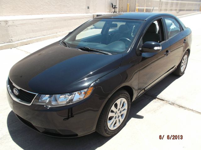 2010 Kia Forte Open-top