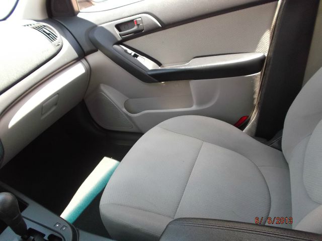 2010 Kia Forte Open-top
