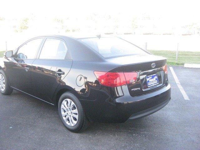 2010 Kia Forte Open-top