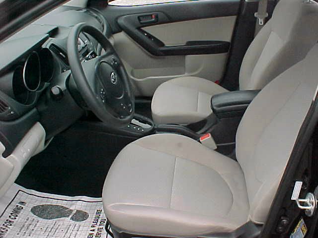 2010 Kia Forte Open-top